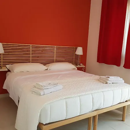 Isola Bed & Breakfast Syracuse