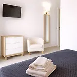 Bed & Breakfast Isola Charm - Pool & Nature 4*