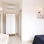 Bed & Breakfast Isola Charm - Pool & Nature Syracuse