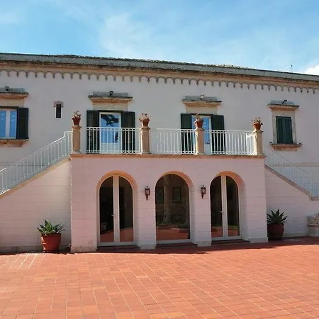 Isola Charm - Pool & Nature シラクーサ