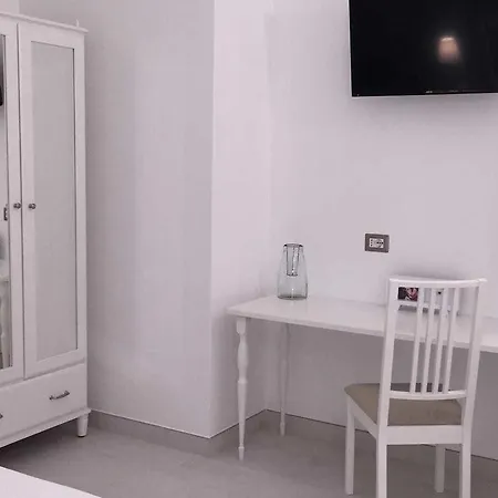 ベッド・アンド・ブレックファスト Isola Charm - Pool & Nature