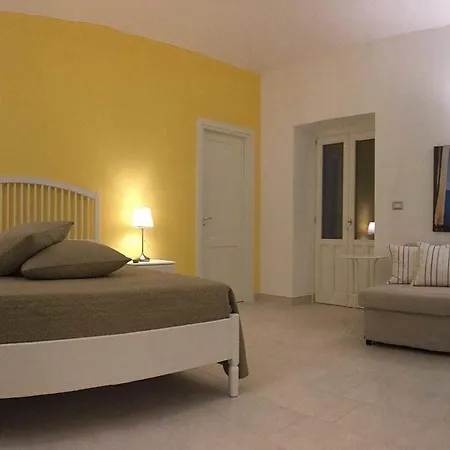 Isola Charm - Pool & Nature シラクーサ