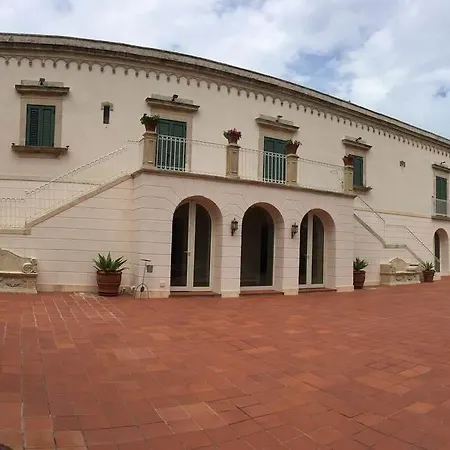 ベッド・アンド・ブレックファスト Isola Charm - Pool & Nature