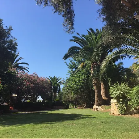 ベッド・アンド・ブレックファスト Isola Charm - Pool & Nature シラクーサ