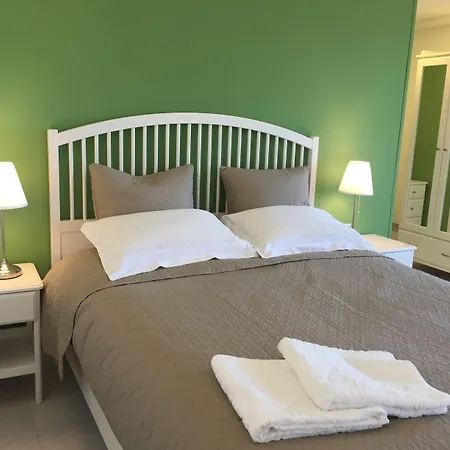 Isola Charm - Pool & Nature