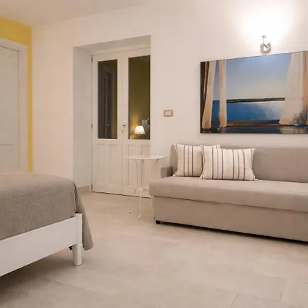 Isola Charm - Pool & Nature Bed & Breakfast 4*