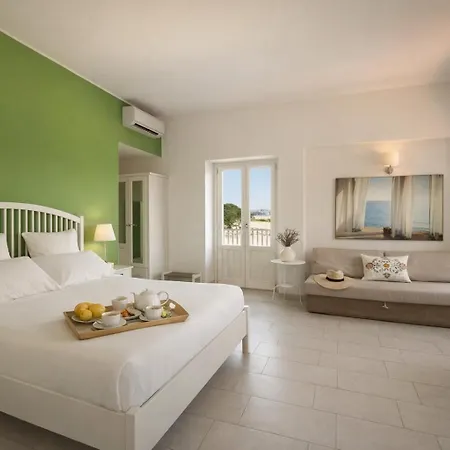 Isola Charm - Pool & Nature 4*