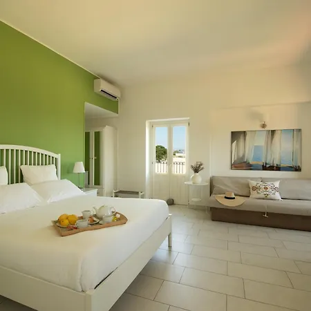 فندق مبيت وإفطار Isola Charm - A Historic Near Punta Del Pero
