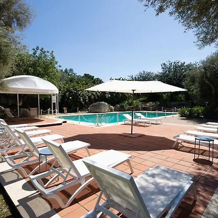 فندق مبيت وإفطار Isola Charm - A Historic Near Punta Del Pero 2*