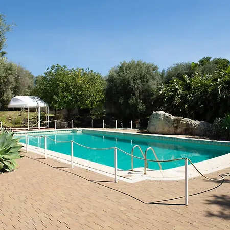 Isola Charm - Pool & Nature 4*