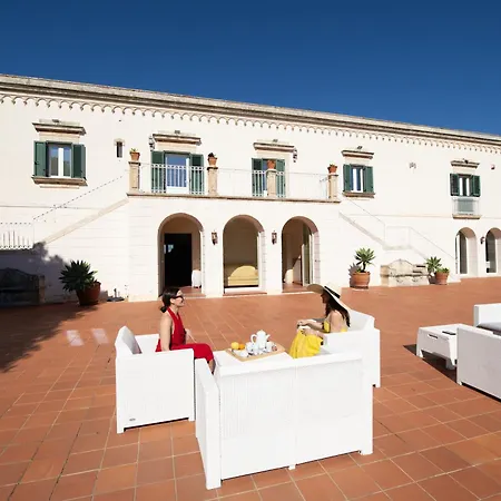 Isola Charm - A Historic Near Punta Del Pero 2* Syrakus