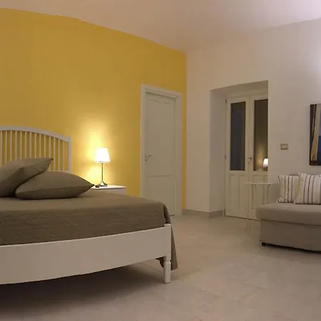 فندق مبيت وإفطار Isola Charm - A Historic Near Punta Del Pero