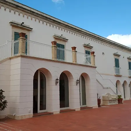 Isola Charm - A Historic Near Punta Del Pero Syrakus