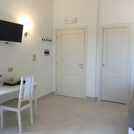 فندق مبيت وإفطار Isola Charm - A Historic Near Punta Del Pero